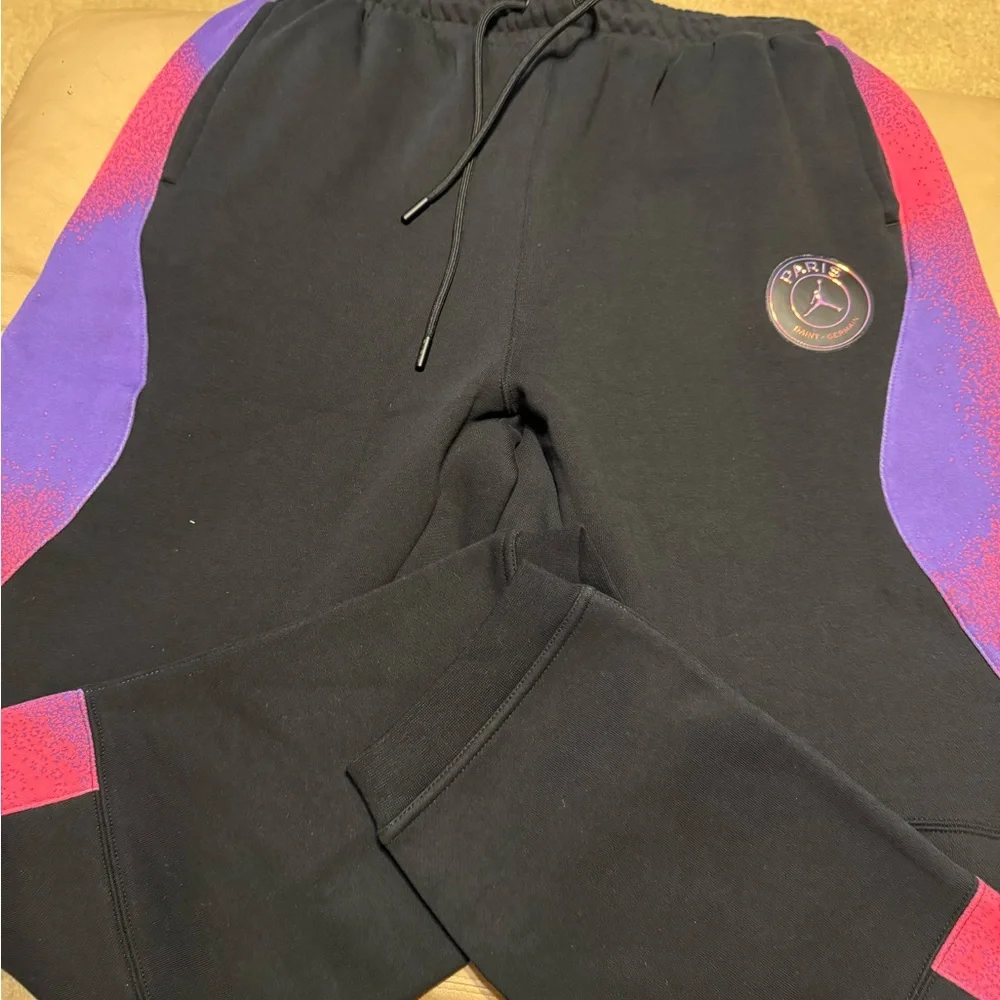 Nike PSG Black Joggers with Purple and Pink Accents unisex XL - Picture 1 of 5